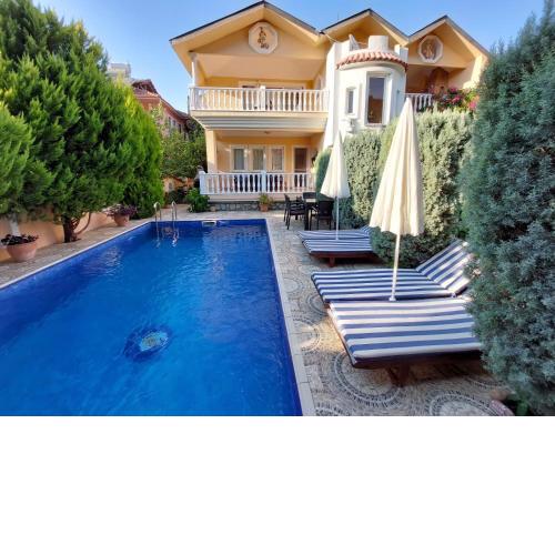 Dalyan Palace