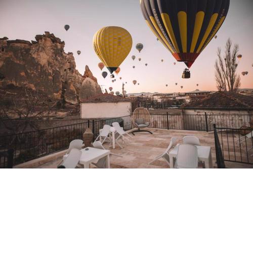 DAPHNE CAVE HOTEL