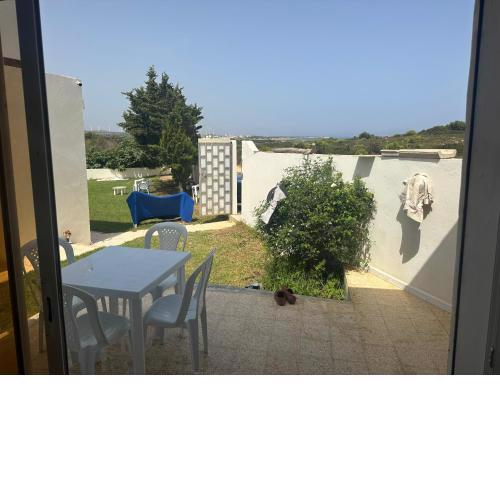 DAR AROUA S3 avec jardin gazonné