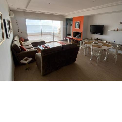 Dar Douja / Grandview Waterfront Duplex / Four seasons
