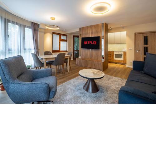Daya 2BR Luxury Apartment