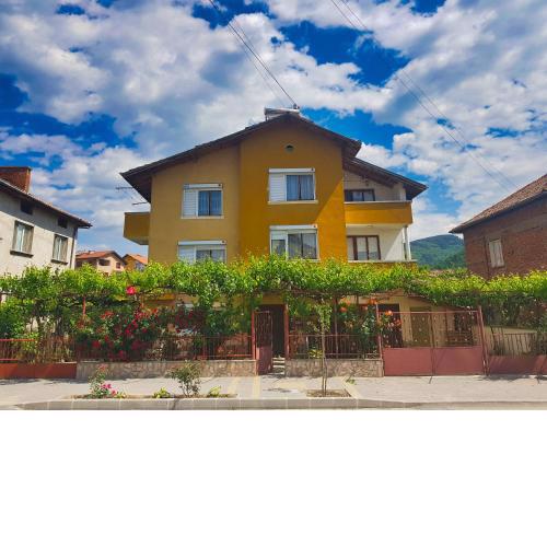 Delieva House