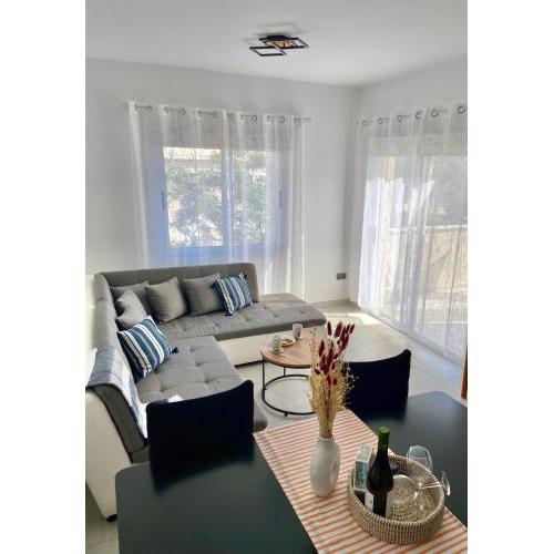 Deluxe Apartment Limnaria 155