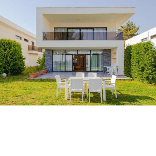 DELUXE VİLLA Kuşadası
