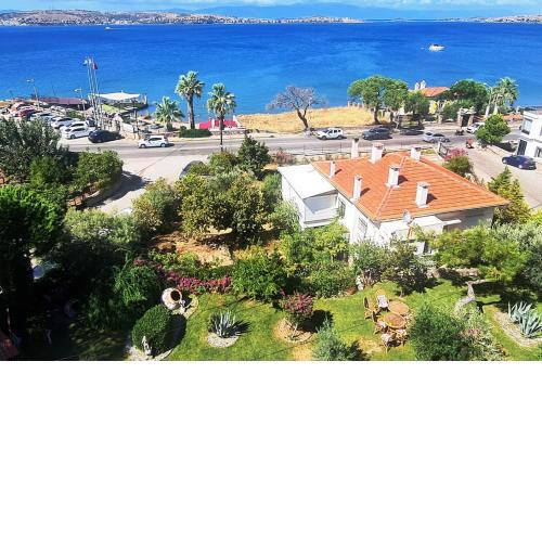 Deniz ve Doğa iç içe Tatil Sefa Çamlık