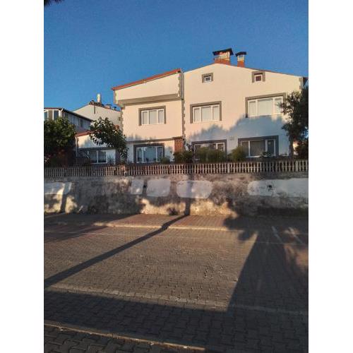 Denize Sıfır Bahçeli Yalı