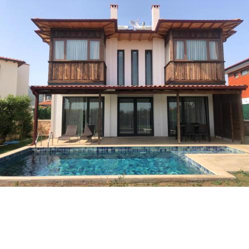 Derya Beach Agullu Villa 4