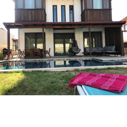 Derya Beach Agullu Villa