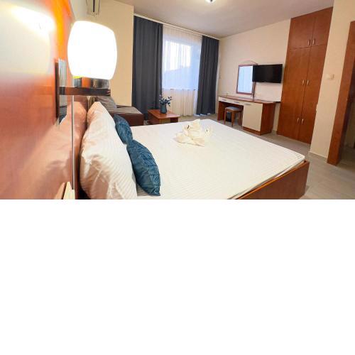 Dezudava Family Hotel