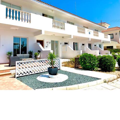 Diana Townhouse 1