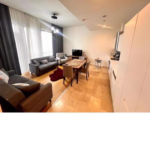 Divan Residence at G Tower Luxury Apartment 0288