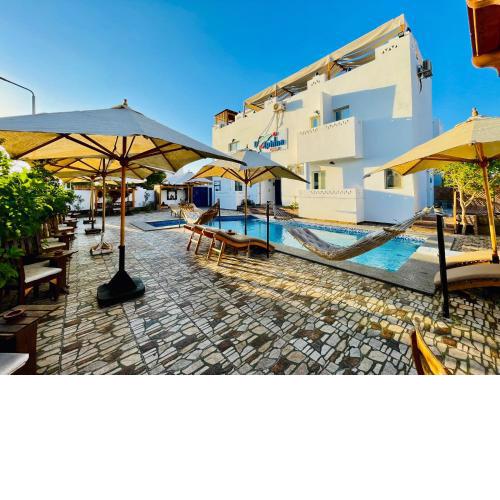 Dolphina hotel & Restaurant