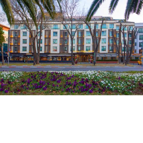 Dosso Dossi Hotels & Spa Downtown