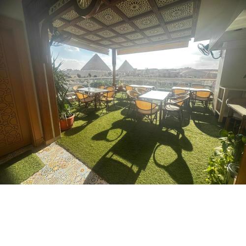 DouDou Pyramids View Hotel