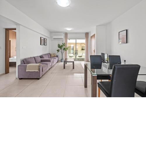 Downtown 2 Bedroom Apartment