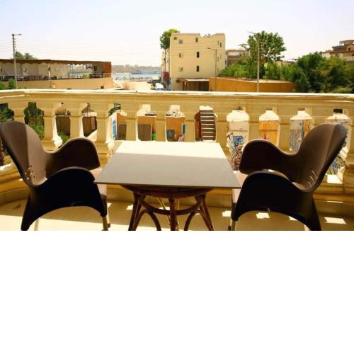 Dr Ezzat Apartment