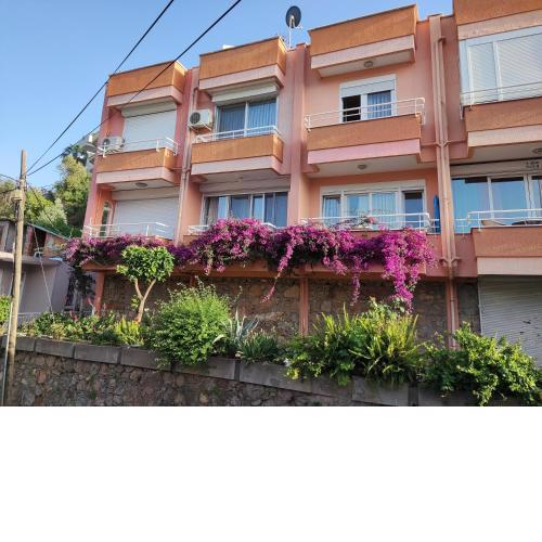 Duplex House on the Castle Road with a Seaview