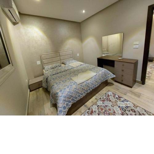 Eco Inn: Sherook66B2 1 BR Apartment With Garden