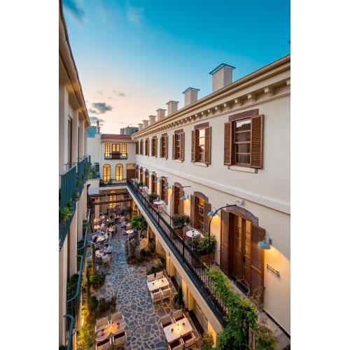 Ecole St. Pierre Hotel