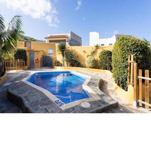 EDEN RENTALS North Paradise 'House A'