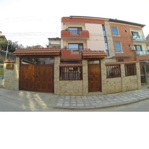 Ego 2 Guesthouse