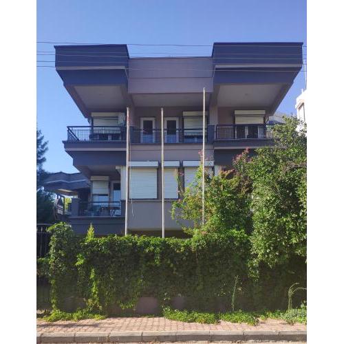 El Mundo Suites