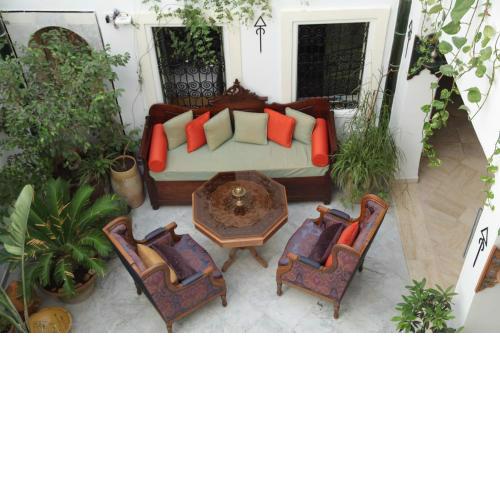 El Patio Courtyard House