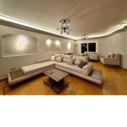 Elegant Apartment