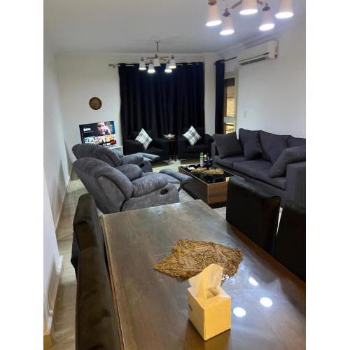 Elegant luxury app auc avenue New cairo