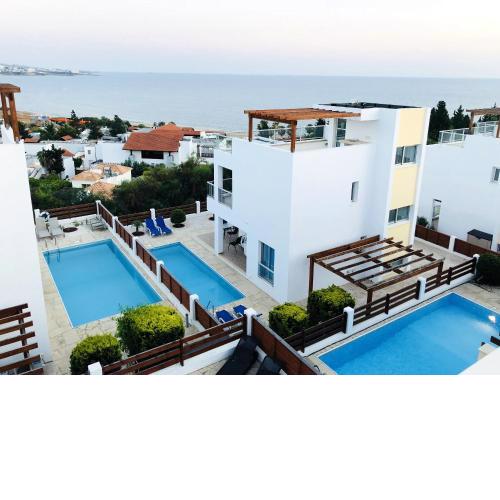 Elegant Villa in Peyia with Sea View and Private Pool