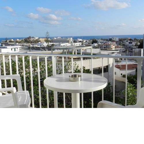 Elenapa Holiday Apartments