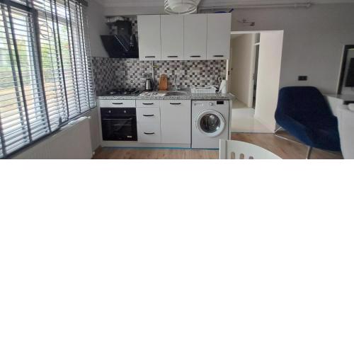Eligible Furnished Flat 50 meters to The Beach