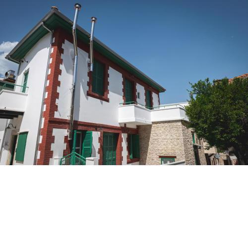 Elite Luxury Suites Omodos