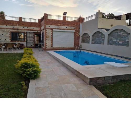 Elite Villa with Private Pool & beach access