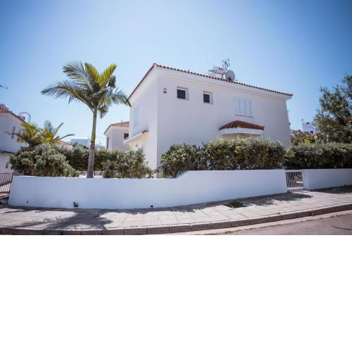 Elli Seaside Villa