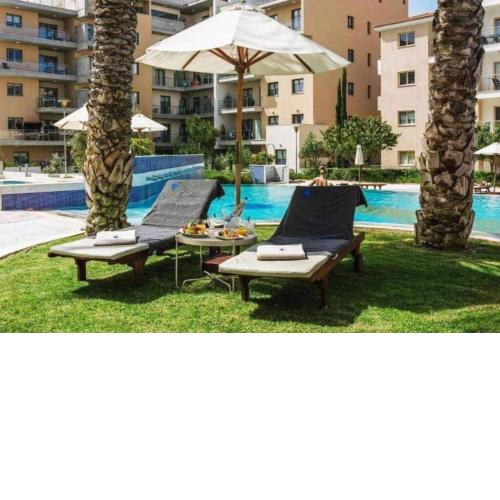 Elysia park rose apartment