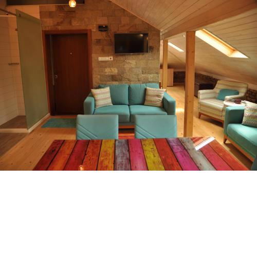 Ema Artistic House