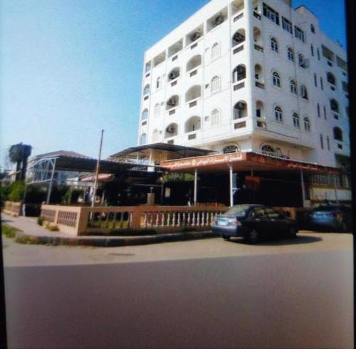 Emirates Hotel