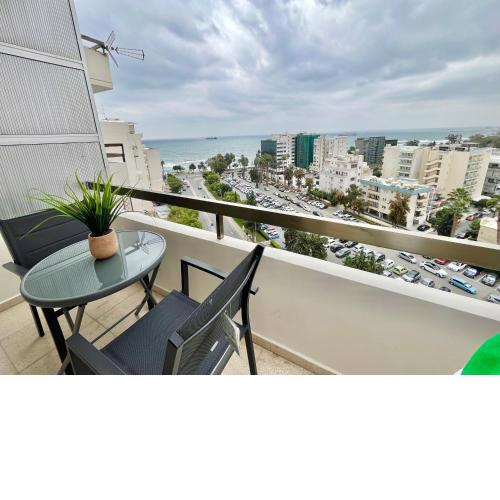 Enaerios SeaView Studio