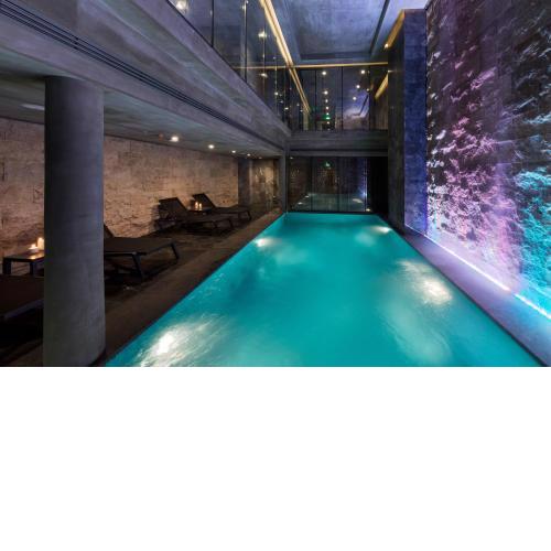 Endless Art Hotel-Special Category