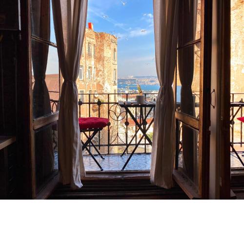 Entire Apartment with Amazing Seaview Terrace Near Galata Tower
