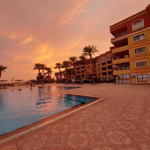 Esplanada Beach Apartment