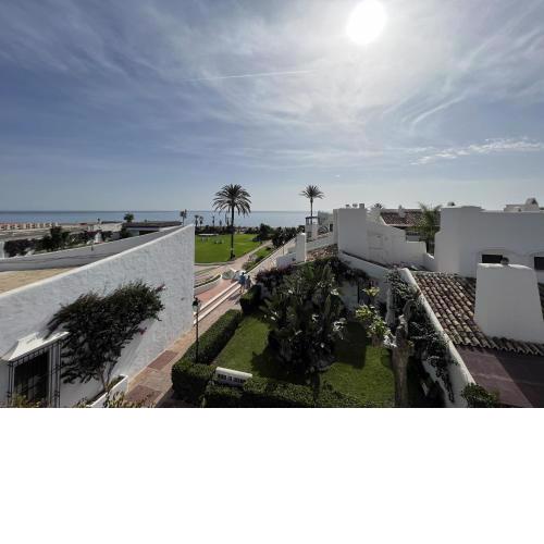 Estepona - Playa - 1 dormitorio con terraza solárium y vistas