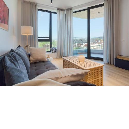 Estera apt, 4 guests, self check in, free parking