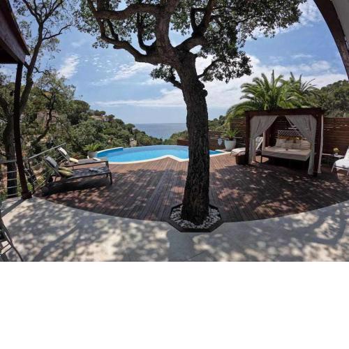 Estilo Mediterráneo a 200 m playa con piscina