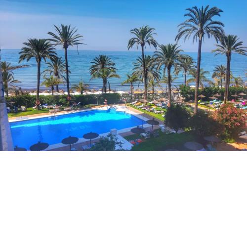 estudio de ensueño a pie de playa en Marbella en el SKOL