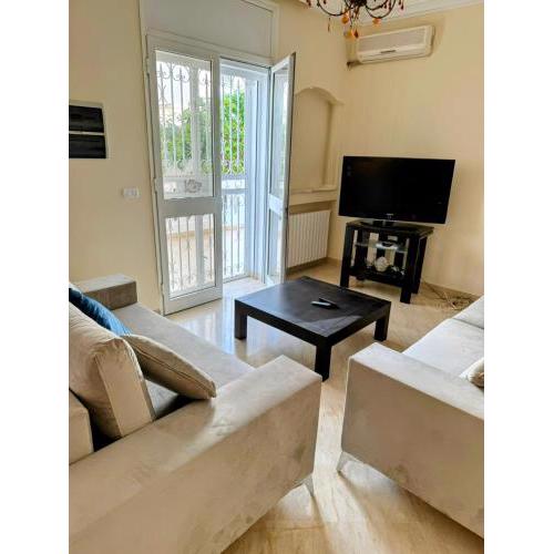 Étage de villa spacieux aux Jardins de la Soukra