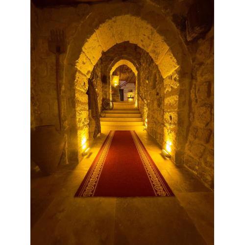 Euphoria Cave House