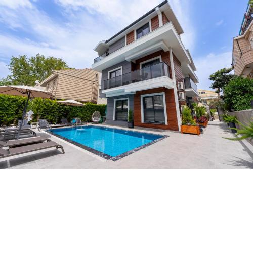 EURONOVA HOTEL & SUiTES