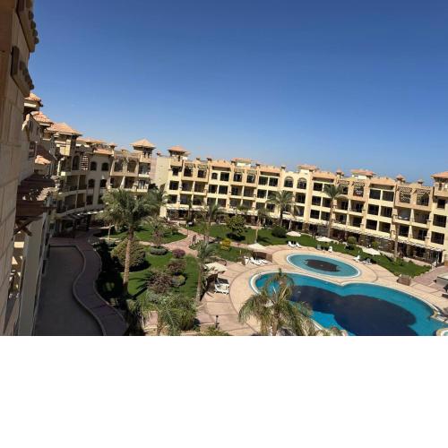 Exclusive Seaside Chalet with Pool & Panoramic Views in Saraya Sahl Hasheesh
